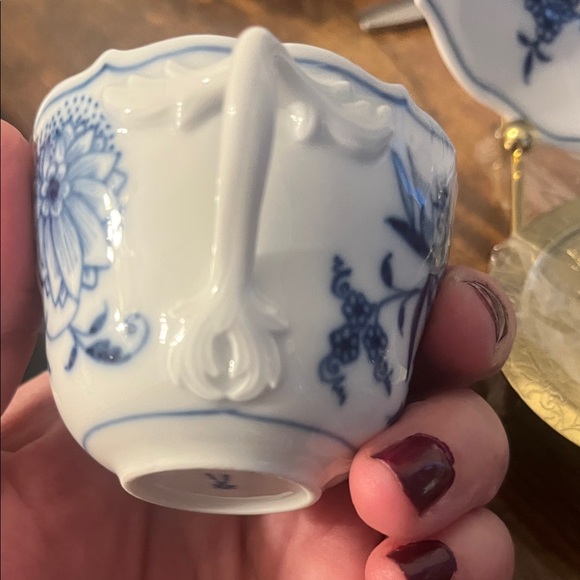 Floral Blue and White coffee cup - Picture 7 of 10